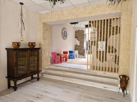 La Fontaine Apartment *