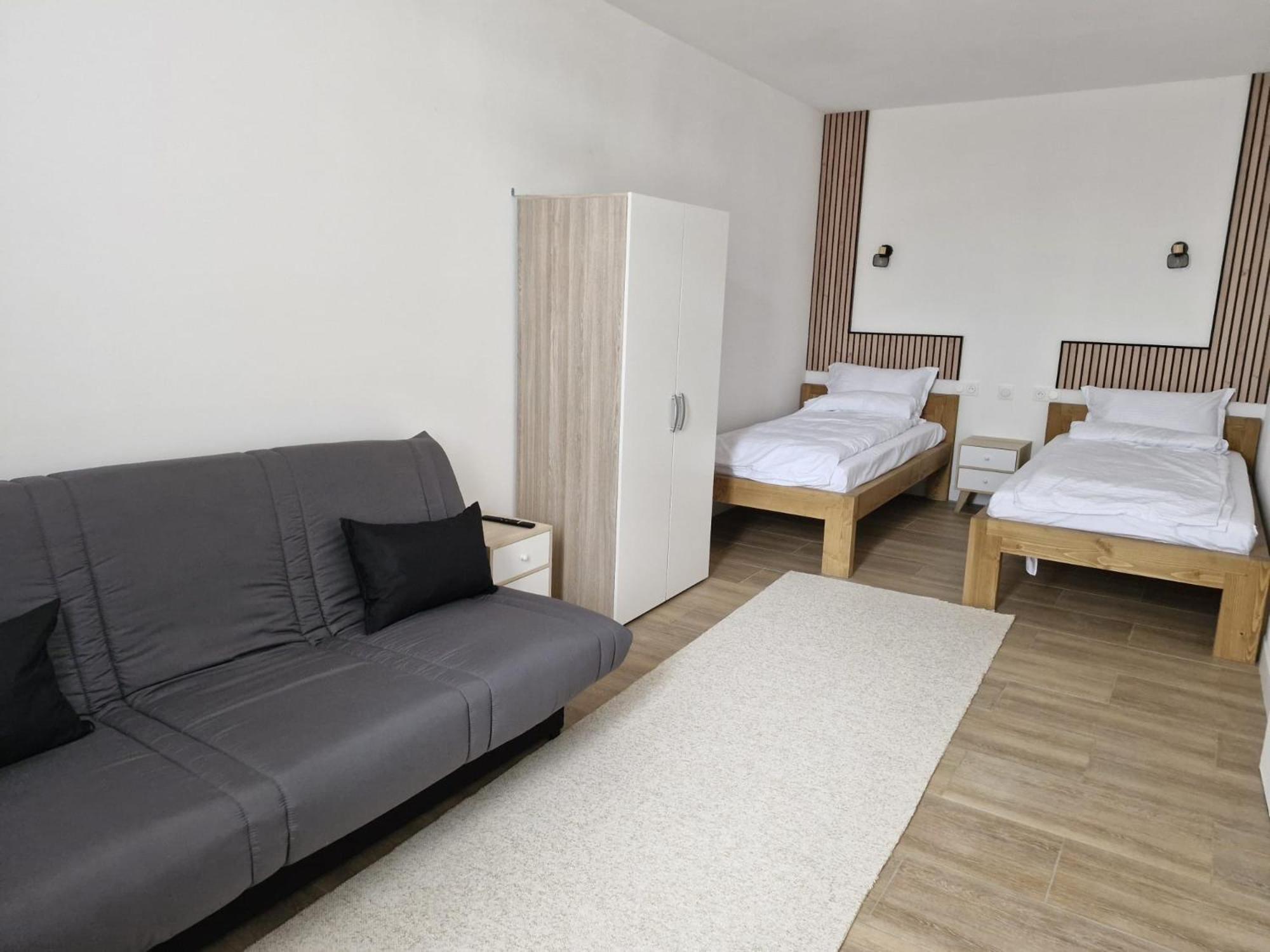 La Fontaine Apartment